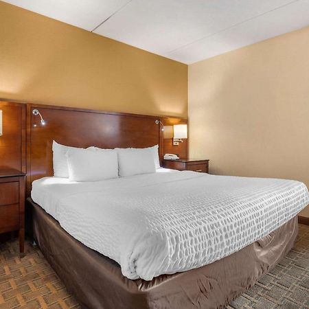 Clarion Hotel Conference Center On Lake Erie Dunkirk Luaran gambar
