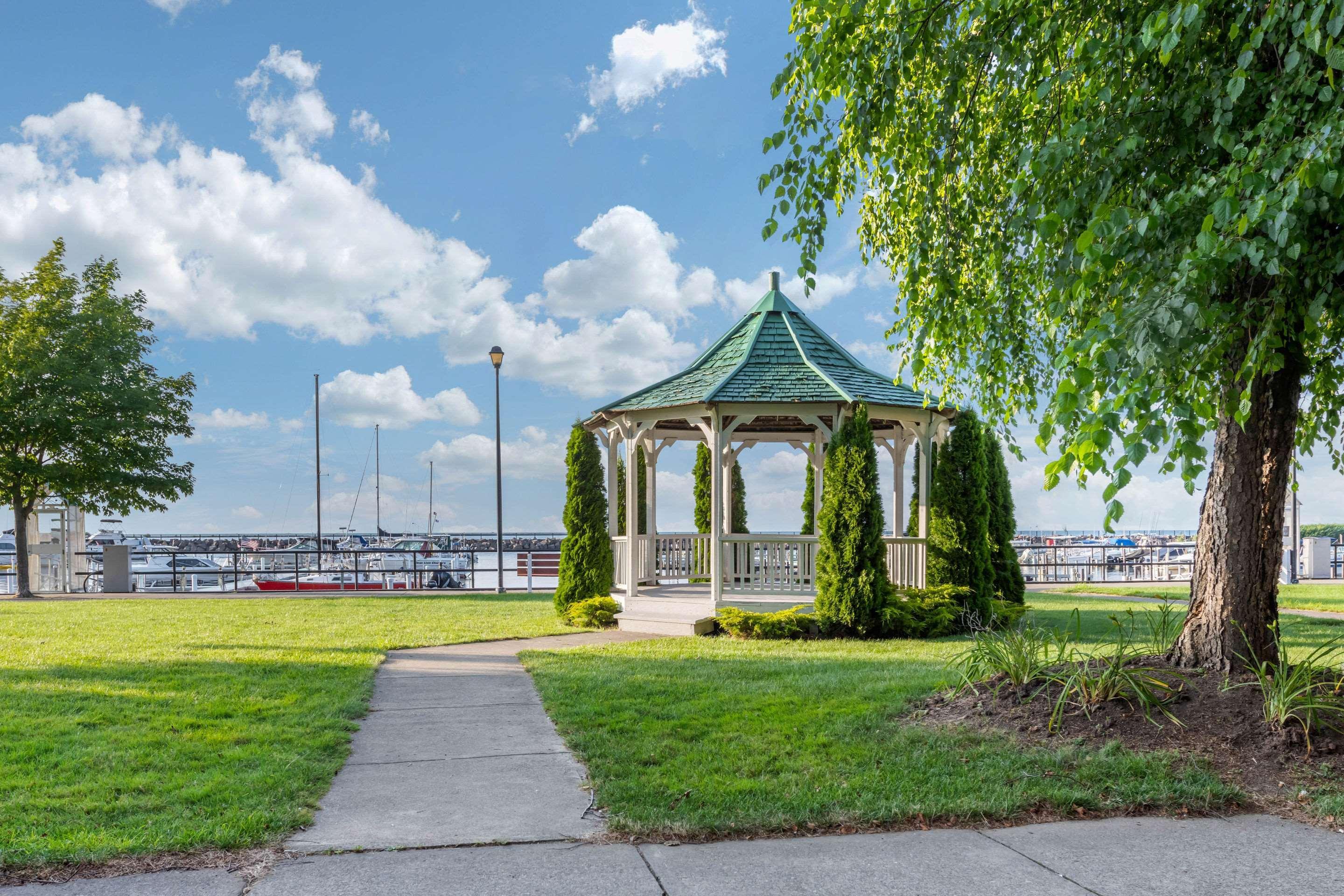 Clarion Hotel Conference Center On Lake Erie Dunkirk Luaran gambar