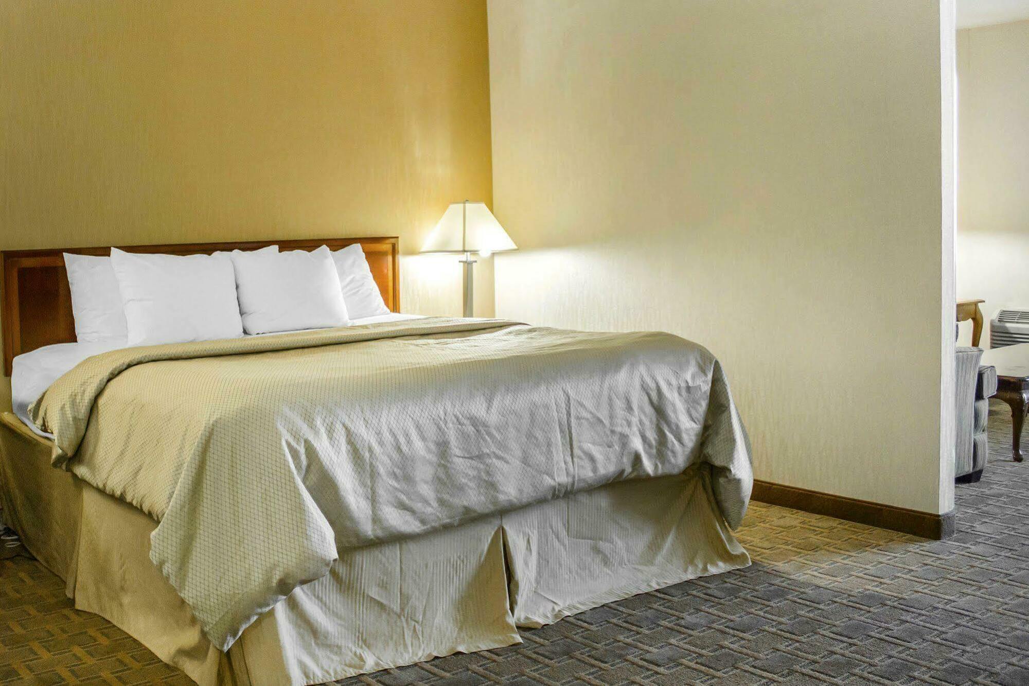 Clarion Hotel Conference Center On Lake Erie Dunkirk Luaran gambar